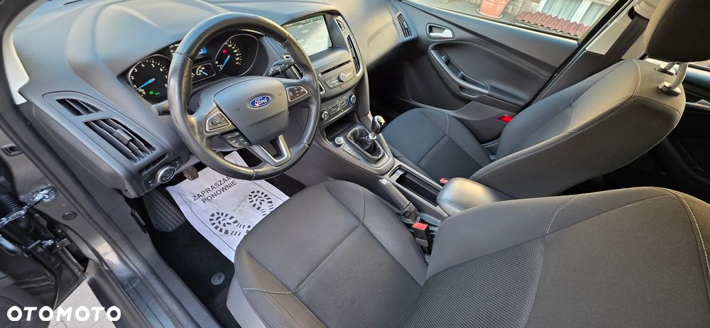 Ford Focus 1.0 EcoBoost Titanium - 19