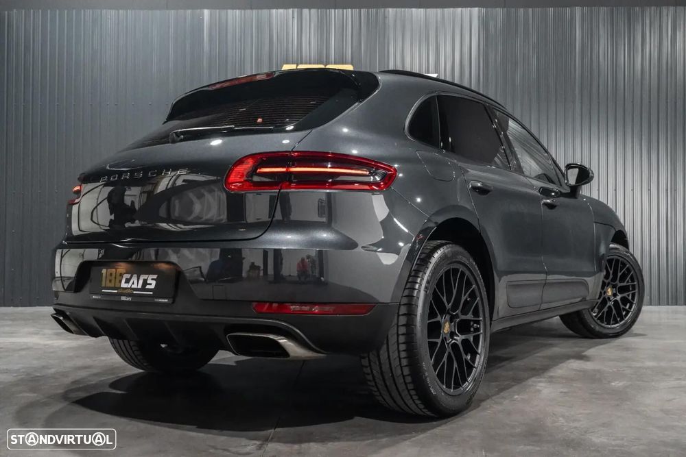 Porsche Macan - 45