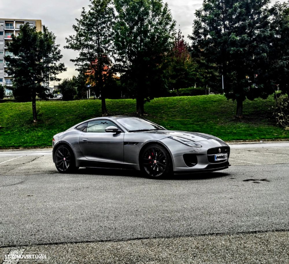 Jaguar F-Type Coupe P300 Aut. R-Dynamic Black - 25