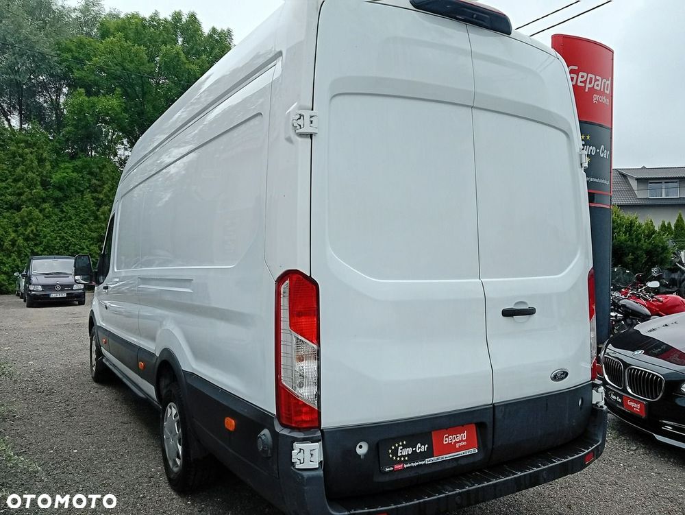 Ford Transit - 4