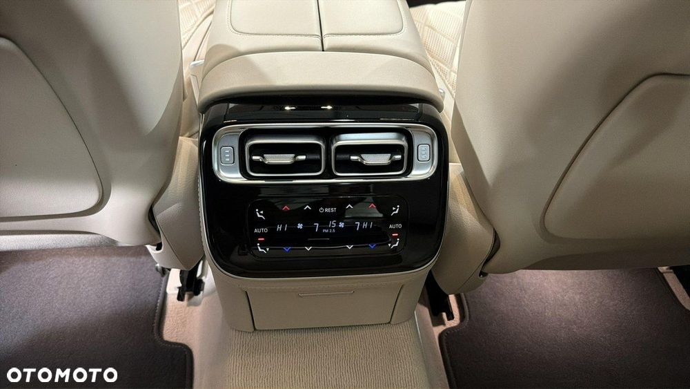 Mercedes-Benz Klasa S - 21