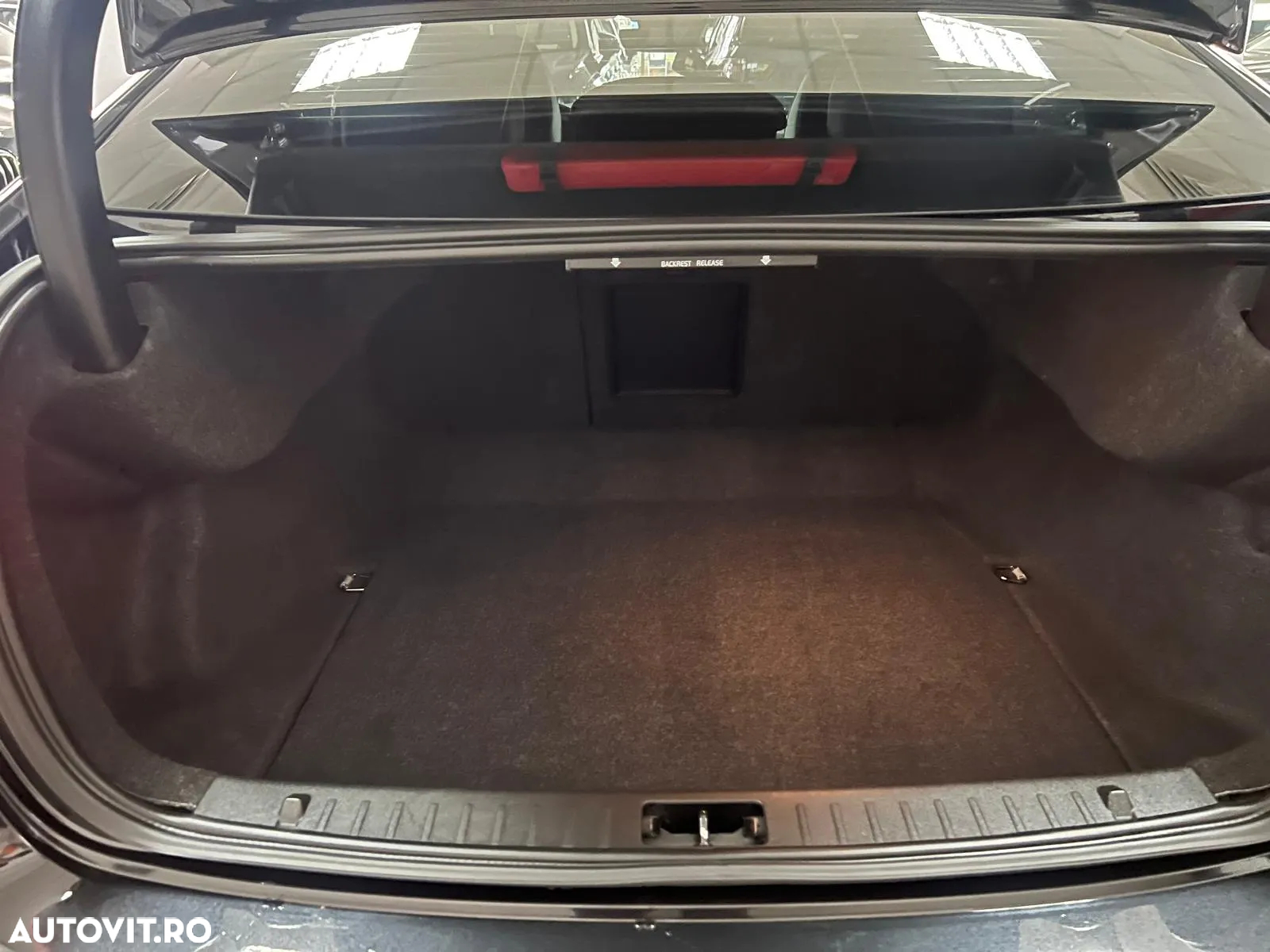 Volvo S60 T5 Momentum - 12