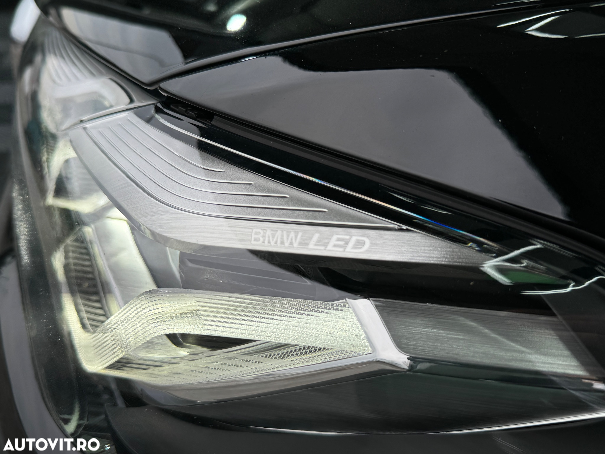 BMW Seria 5 530i xDrive AT MHEV - 9