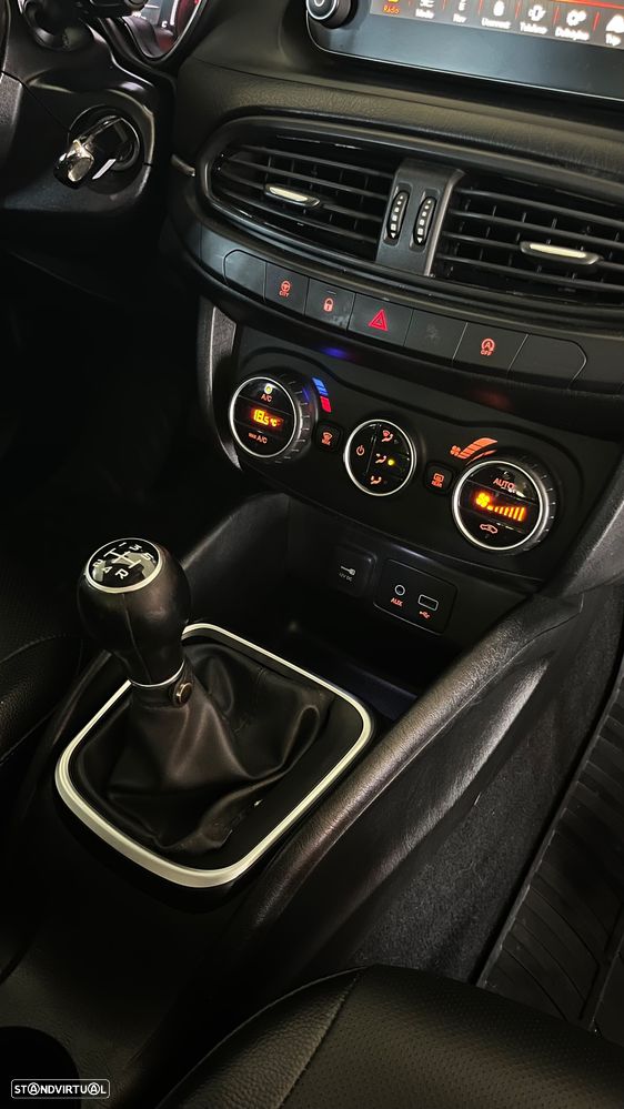 Peugeot 2008 1.4 HDi Allure - 9