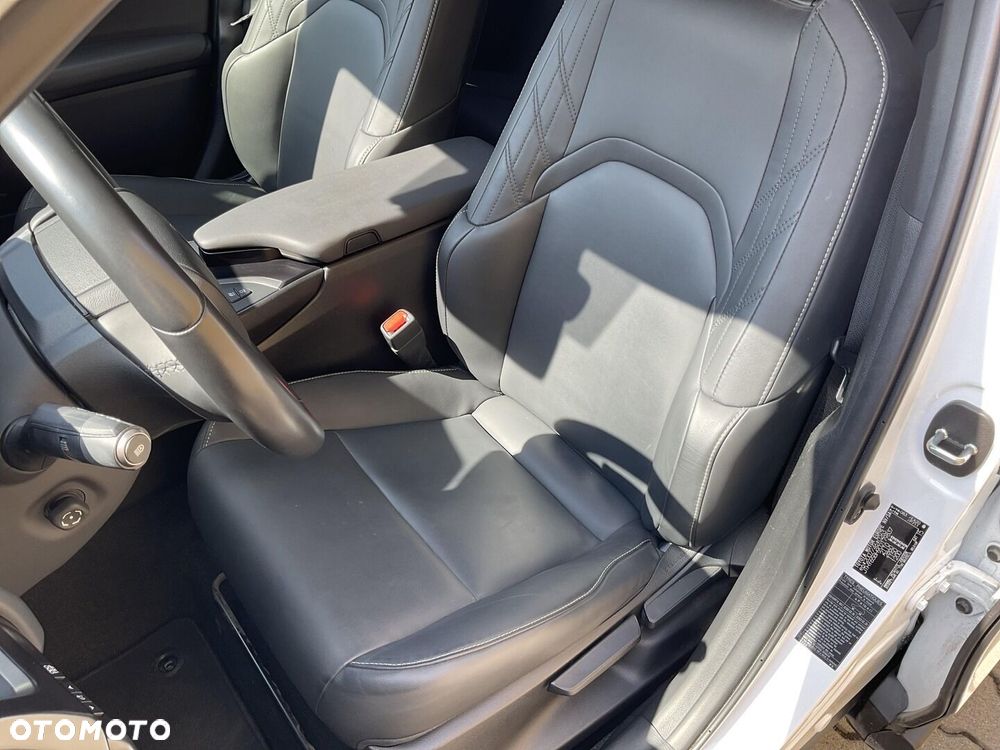 Lexus UX 250h GPF F Sport Design 2WD - 15