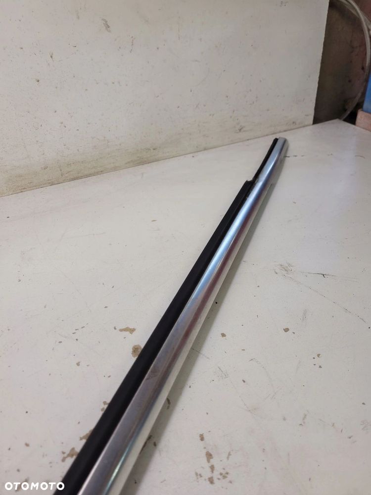 LISTWA CHROM SZYBY DRZWI PRAWY PRZÓD AUDI A4 B6 B7 CABRIO 8H0837478 - 2