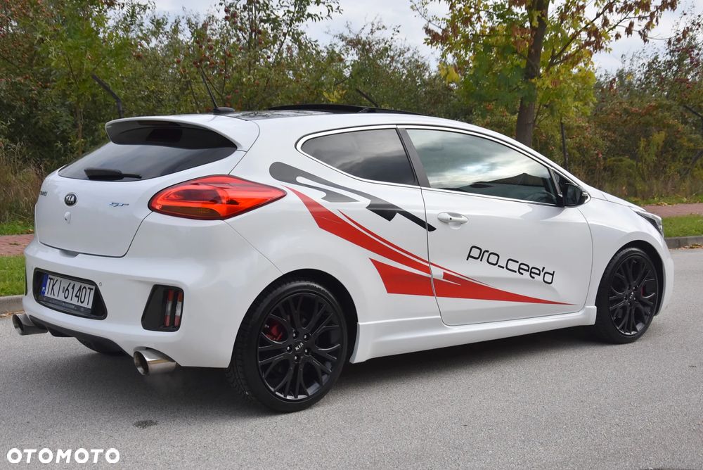 Kia Ceed 1.6 T-GDI GT-Challenge - 11