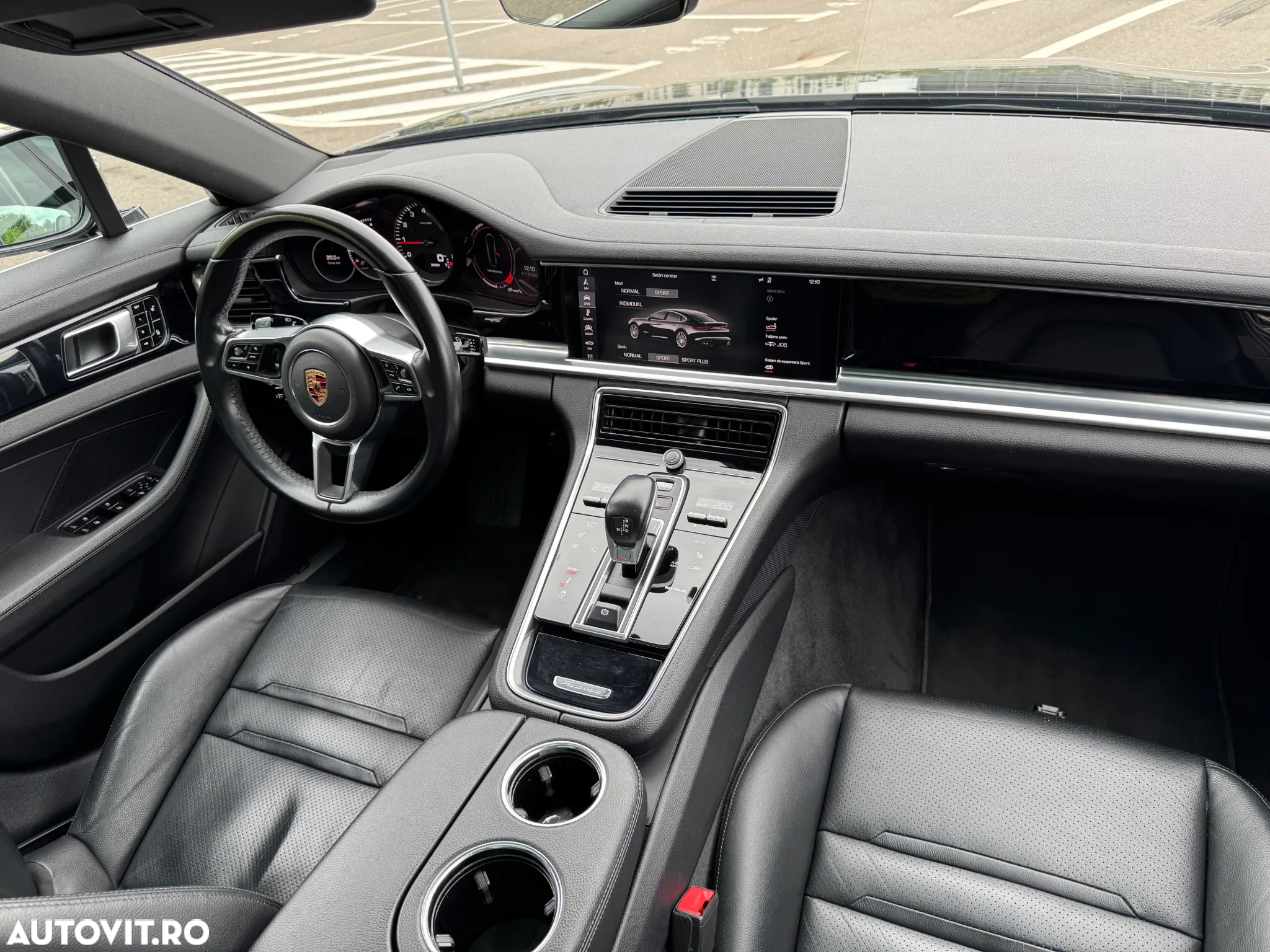 Porsche Panamera 4S - 6