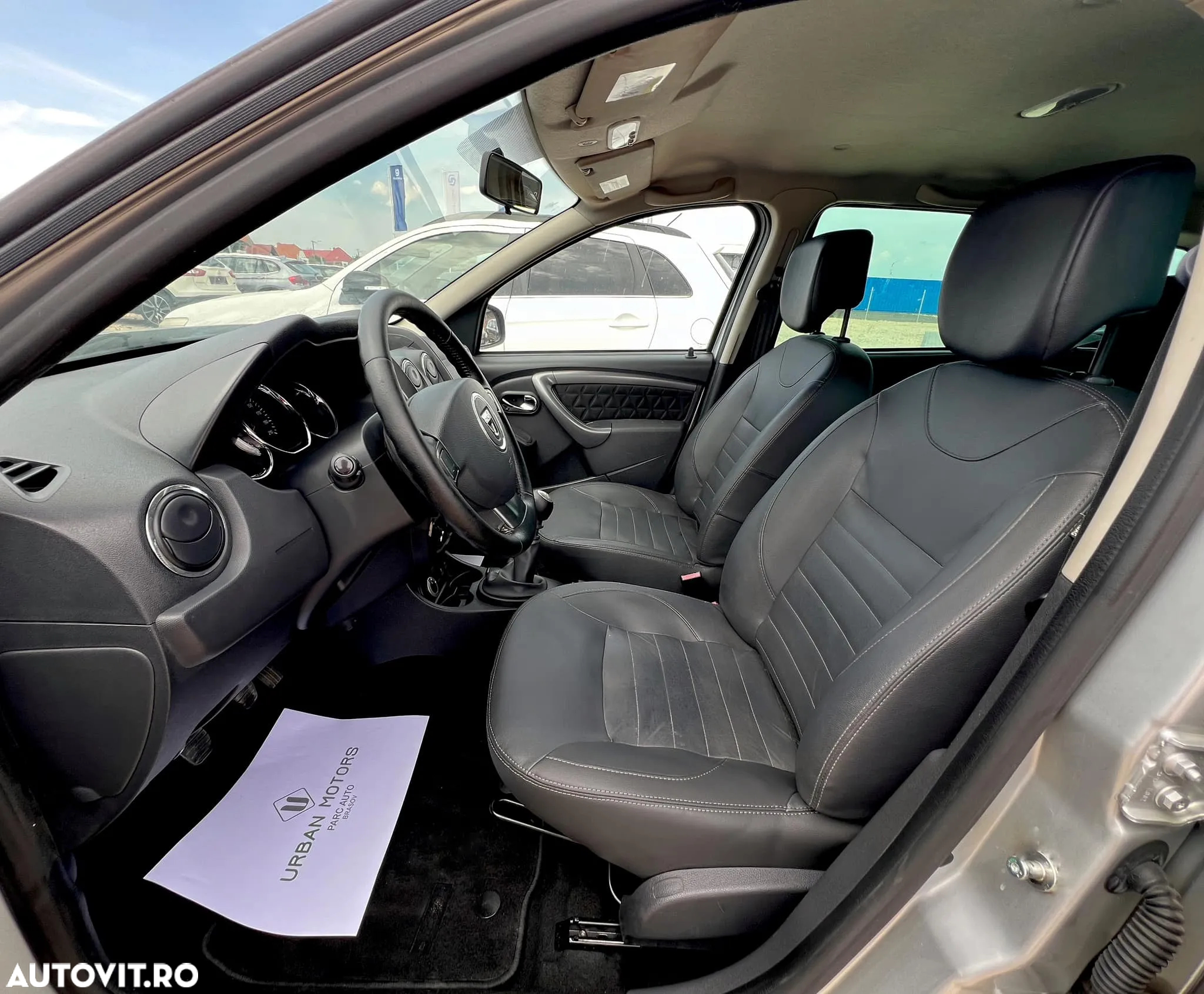 Dacia Duster dCi 110 FAP 4x4 Prestige - 4