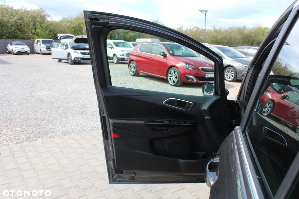 Ford B-MAX 1.0 EcoBoost Titanium - 37