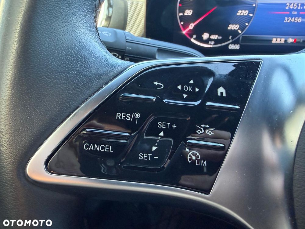 Mercedes-Benz Klasa A 220 4-Matic Progressive 8G-DCT - 14