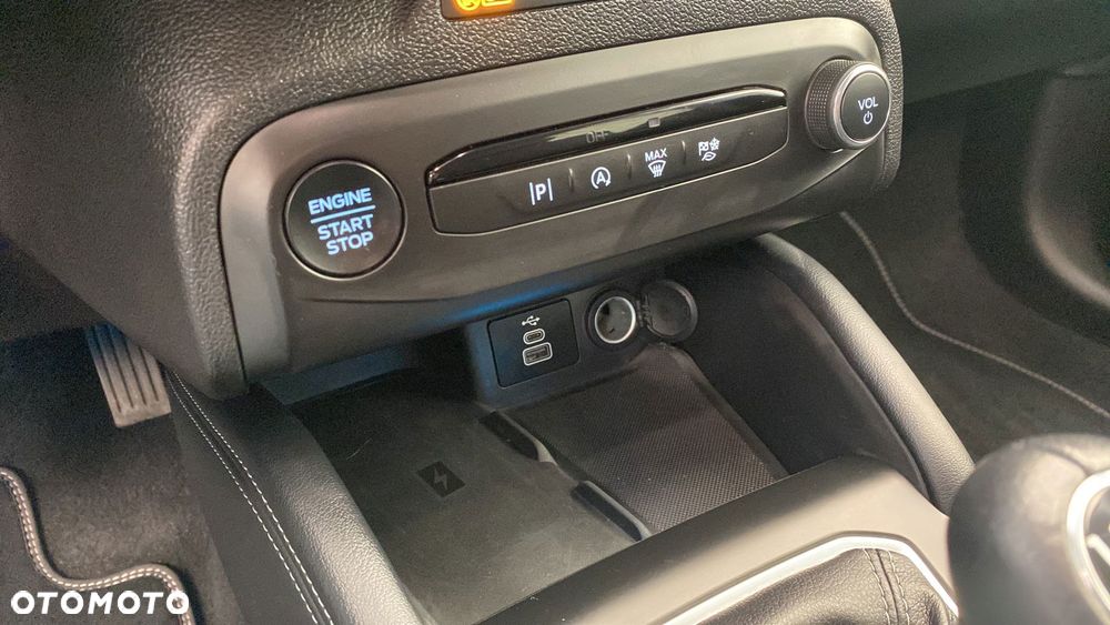 Ford Focus 1.0 EcoBoost mHEV Titanium X - 19