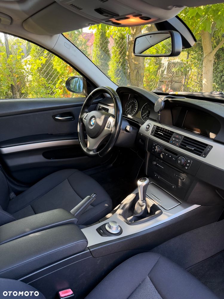 BMW Seria 3 - 18