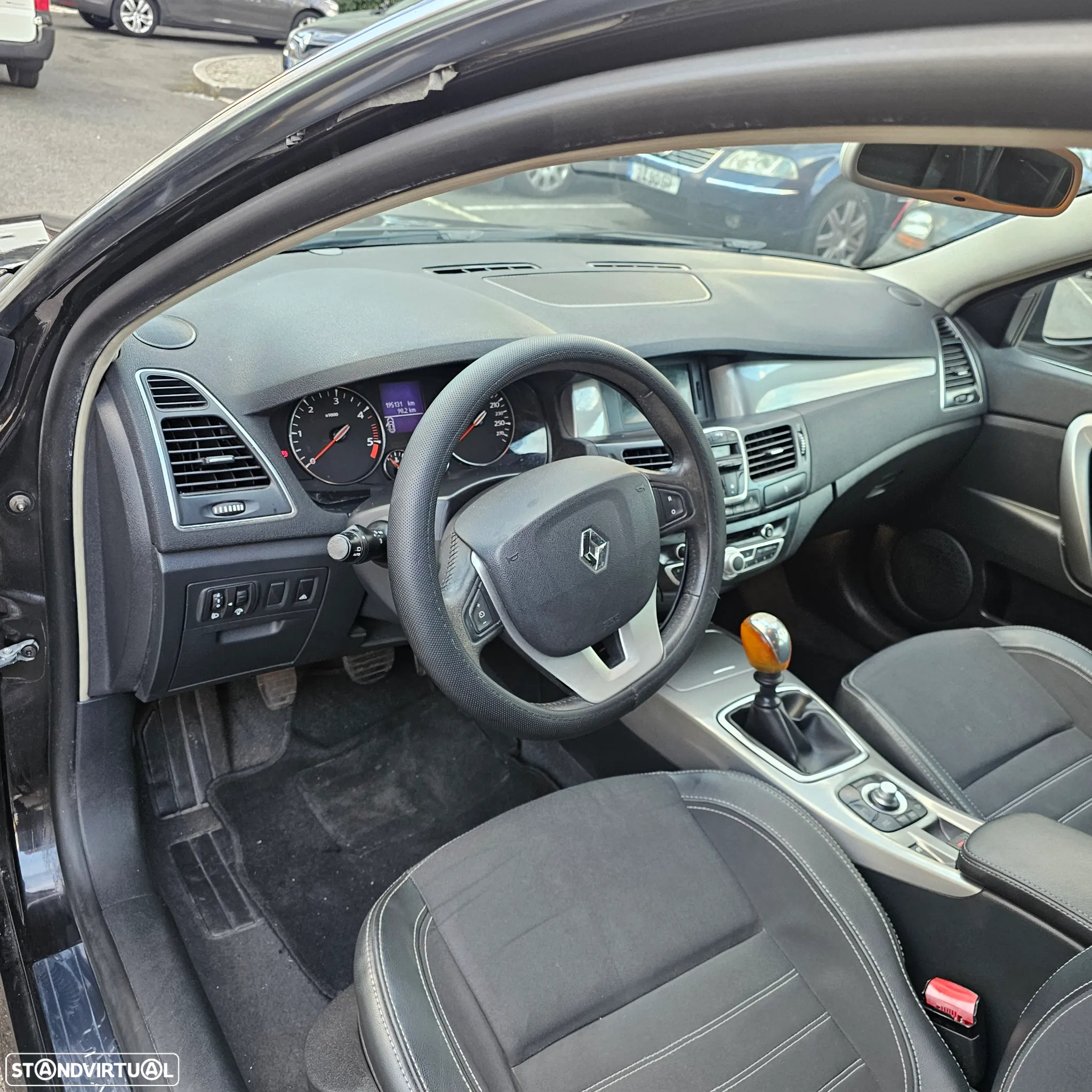 Renault Laguna Break 1.5 dCi SE Black Line - 21