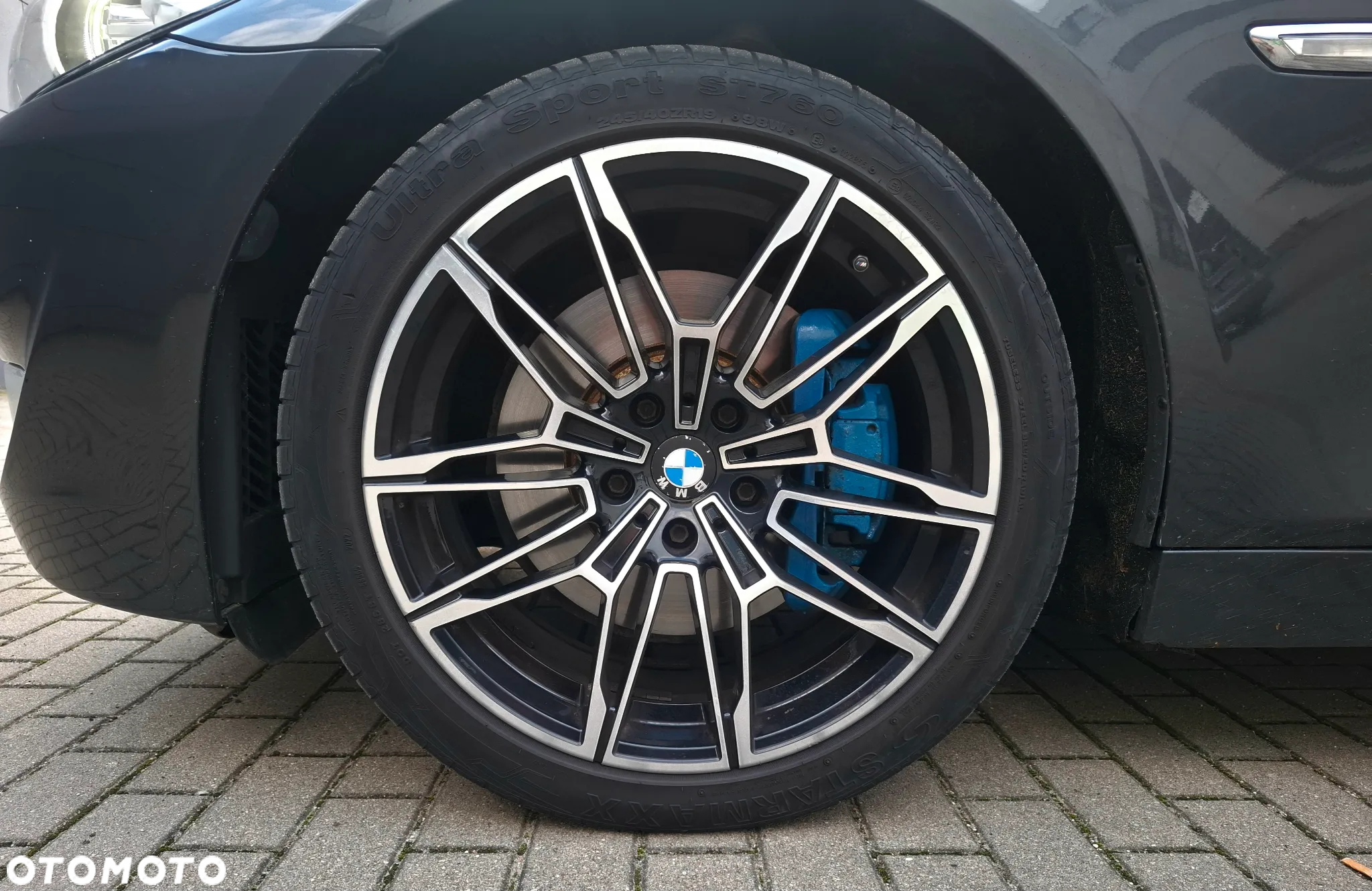 BMW Seria 5 525d - 32