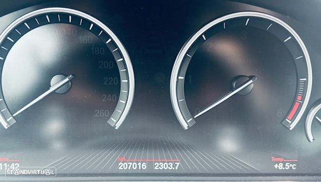 BMW 520 d Line Luxury Auto - 4