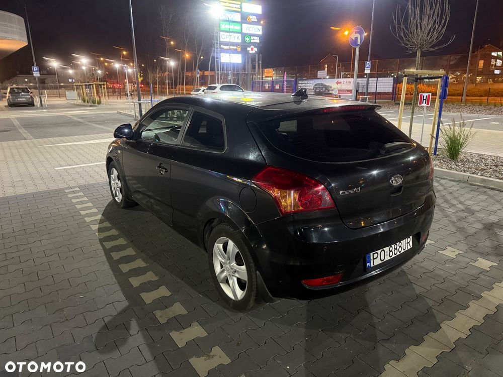 Kia Ceed 1.6 Crdi Optimum + - 3