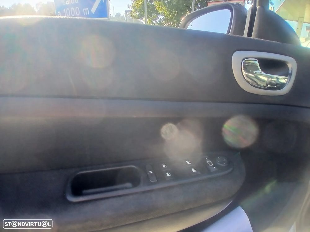 Peugeot 307 Break 1.4 HDi XT Premium - 13