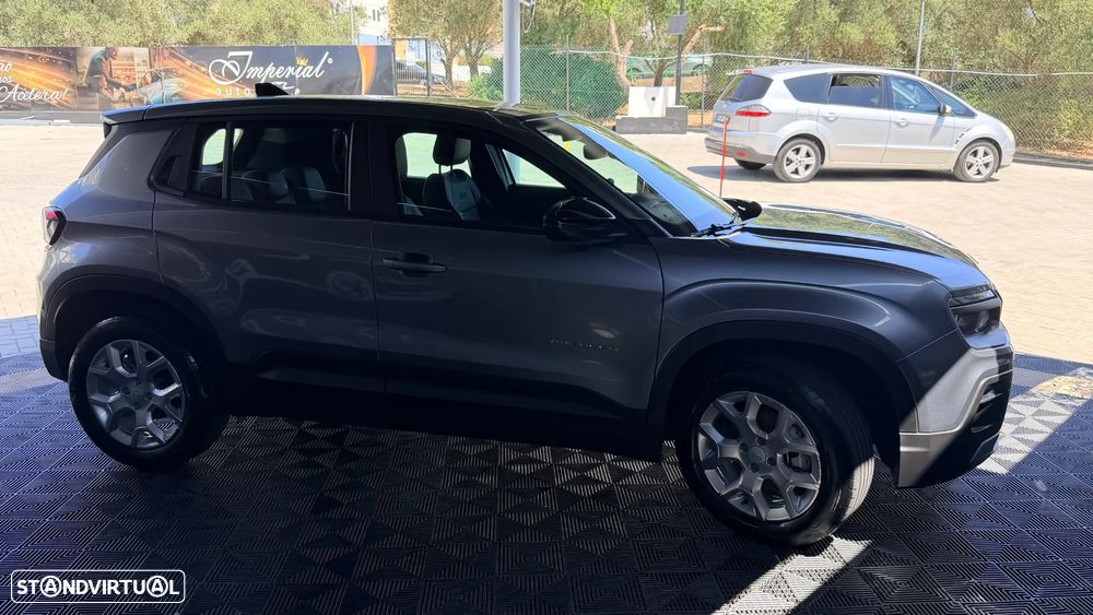 Jeep Avenger 1.2 T3 48V 4xe Hybrid eAWD Auto Upland - 7
