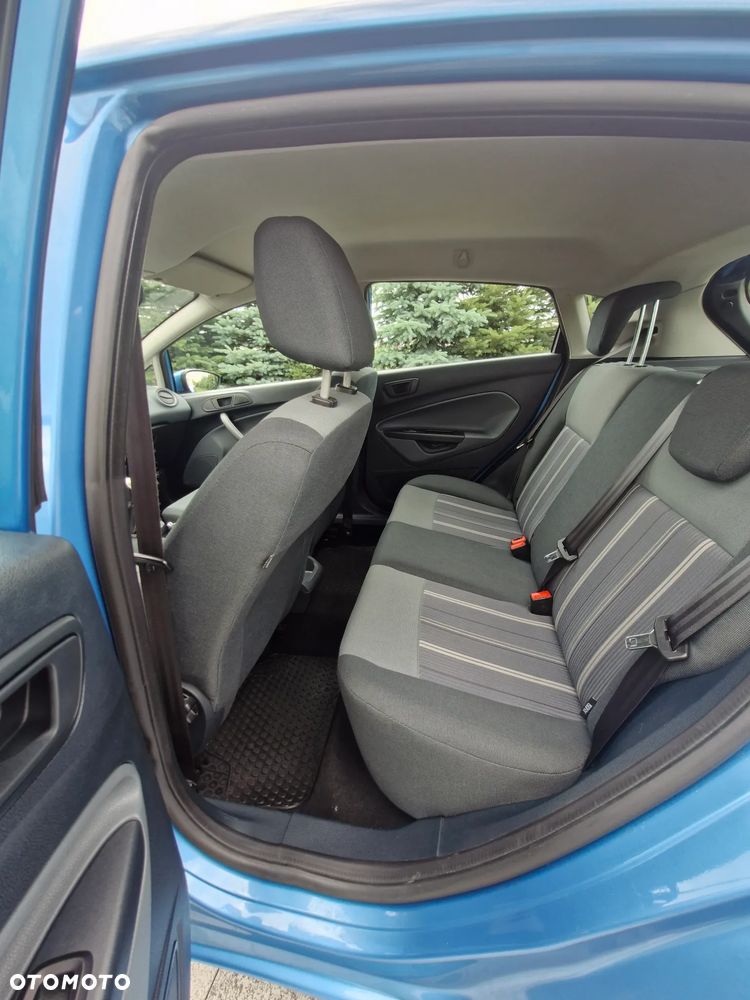 Ford Fiesta - 10