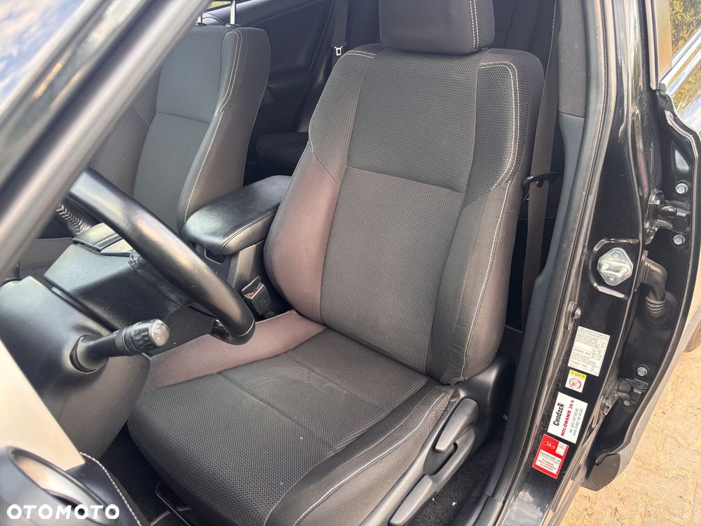 Toyota RAV4 Hybrid Style 4x2 - 24