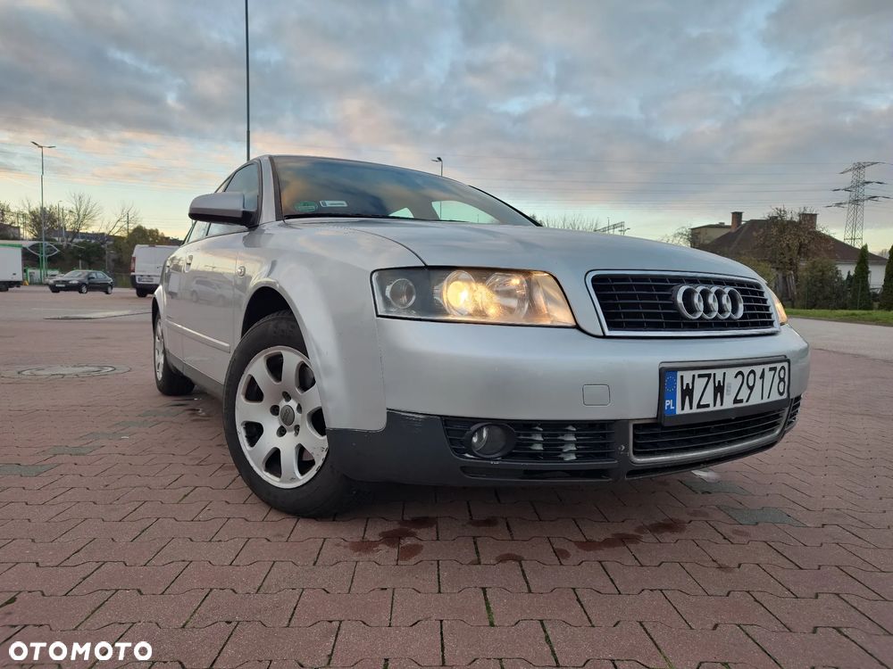 Audi A4 Limousine - 17