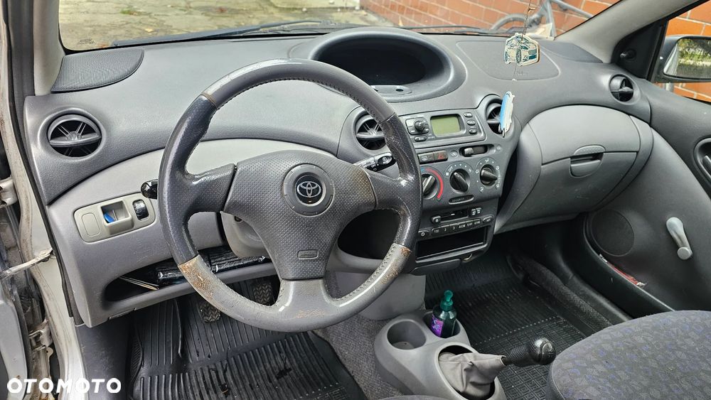 Toyota Yaris 1.3 Luna - 15