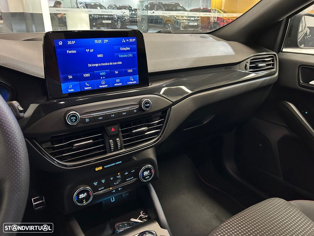 Ford Focus SW 1.0 EcoBoost MHEV ST-Line X - 25