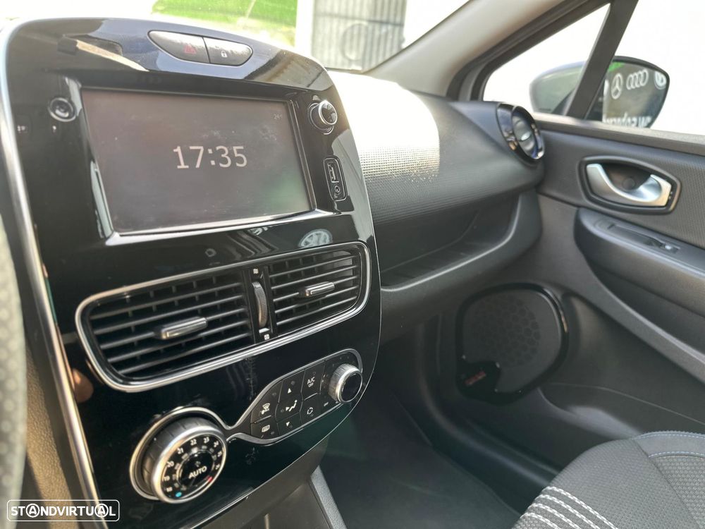 Renault Clio Sport Tourer 1.5 dCi GT Line - 10