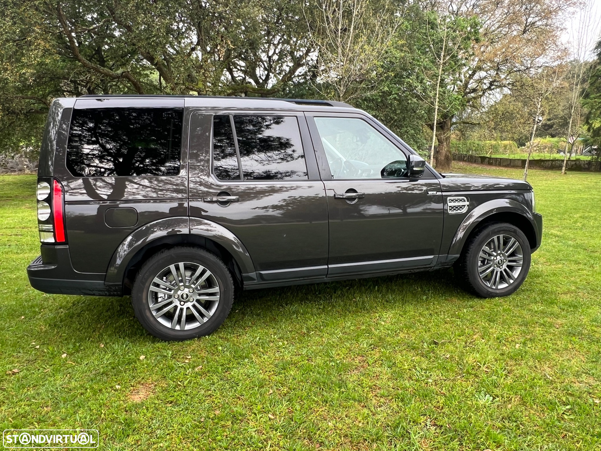 Land Rover Discovery SD V6 HSE - 6
