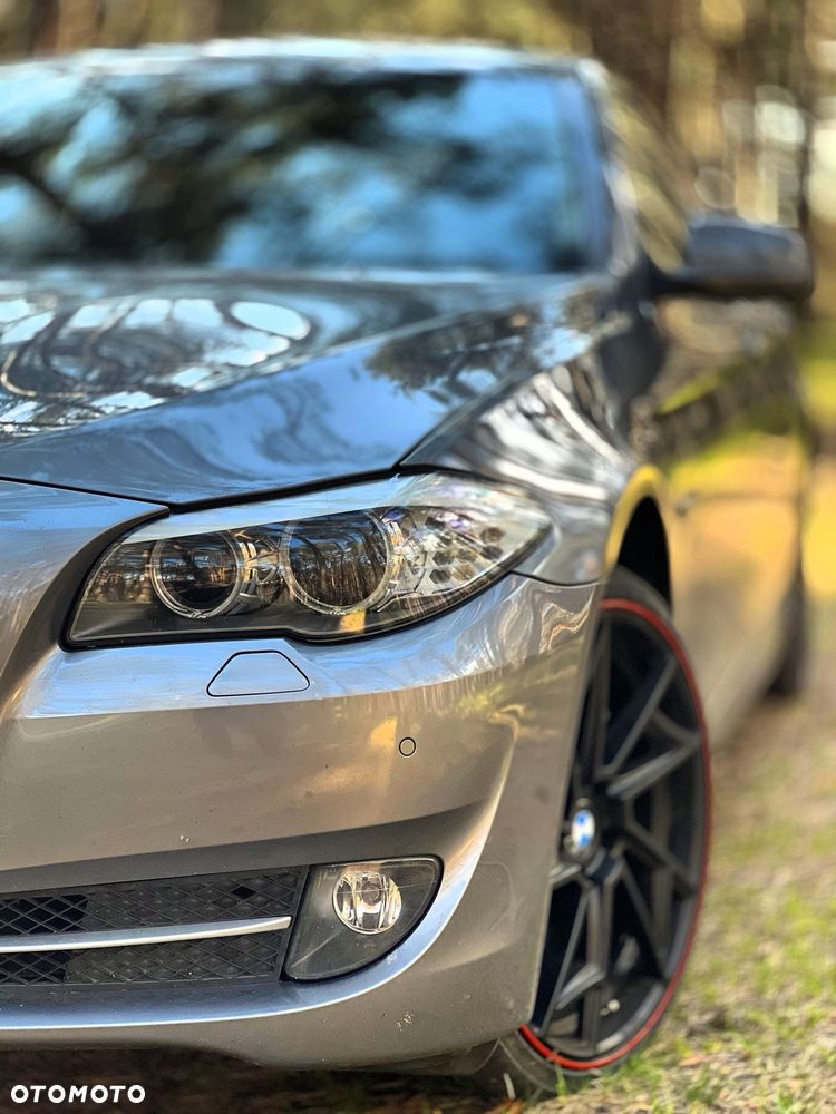 BMW Seria 5 525d - 4
