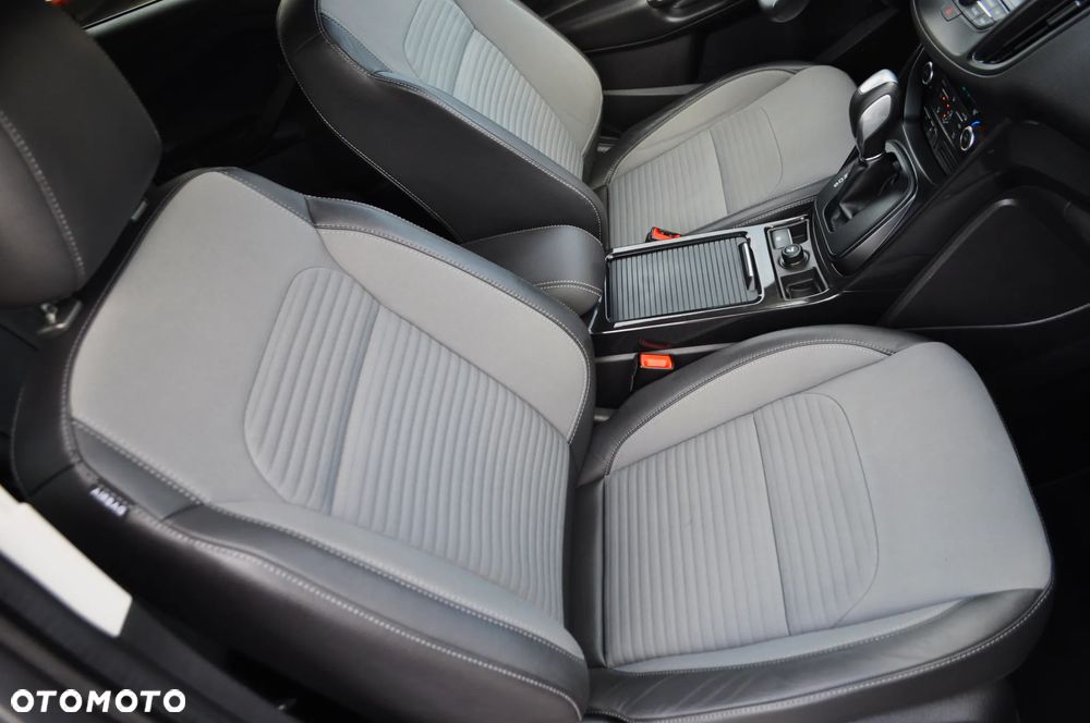 Ford Kuga 2.0 TDCi 4x4 Titanium - 30