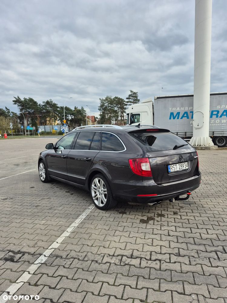 Skoda Superb 2.0 TDI Elegance - 3