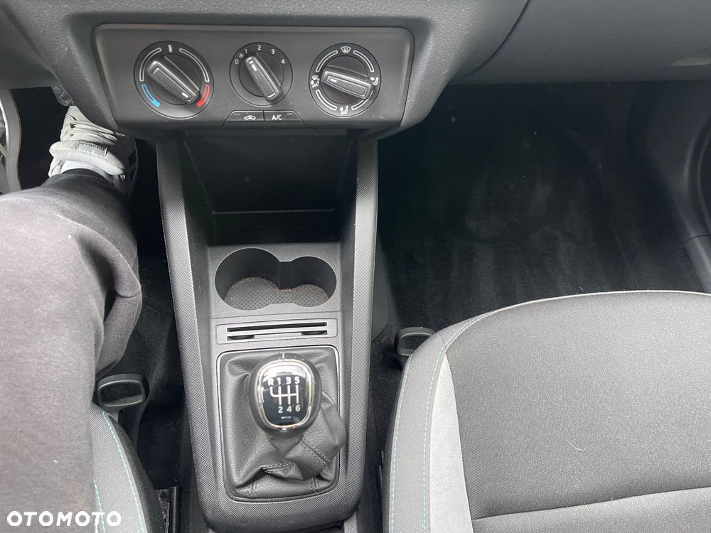 Skoda Fabia 1.2 TSI Ambiente Green tec - 19