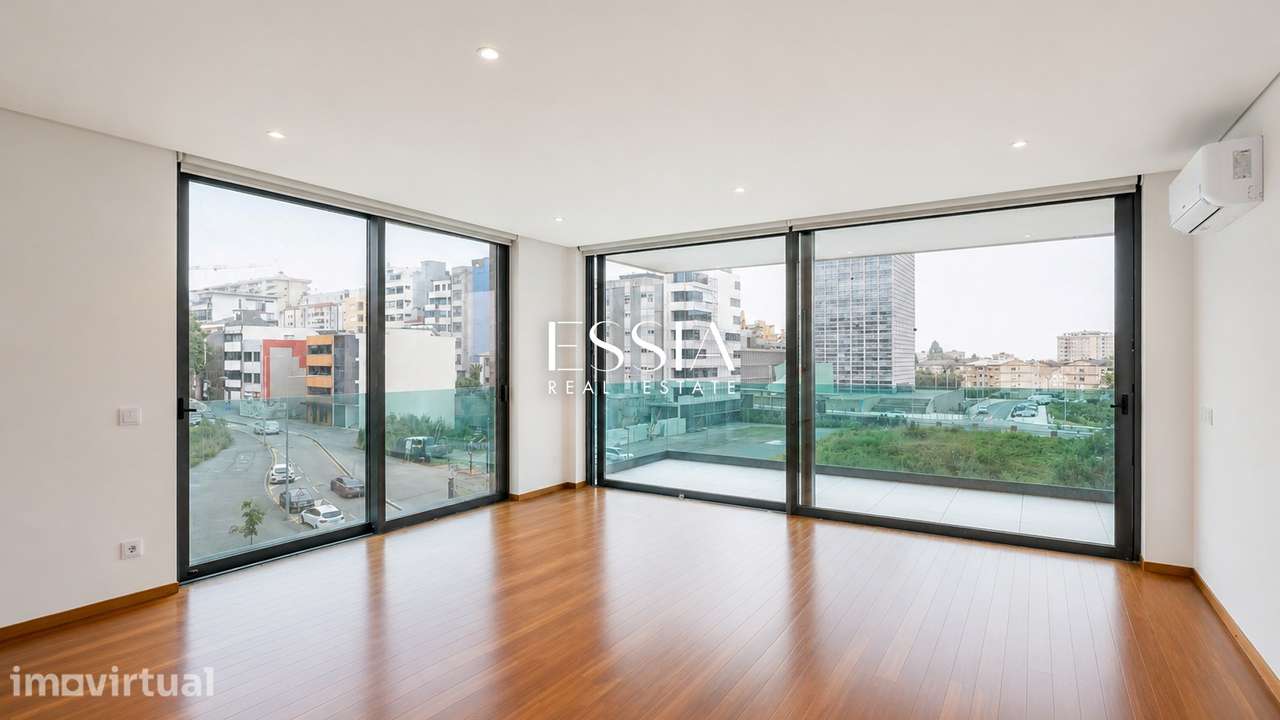 Apartamento T3 Varanda 17 m² e Garagem na Boavista Foco Bessa - Grande imagem: 3/32