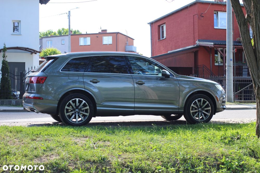 Audi Q7 - 10