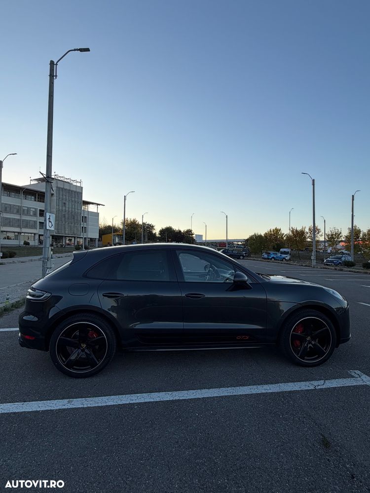 Porsche Macan S - 6
