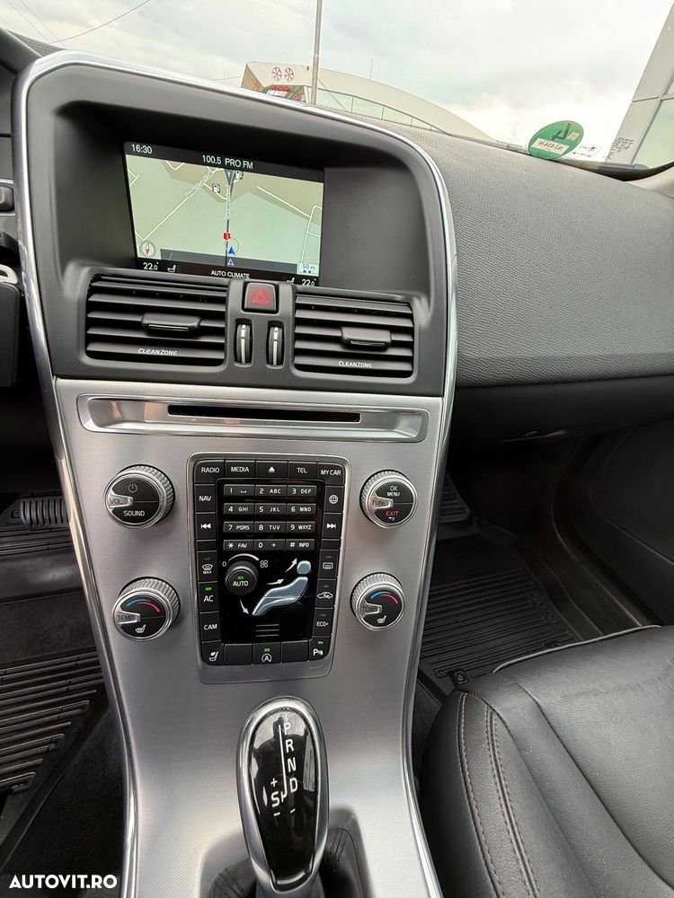 Volvo XC 60 - 13