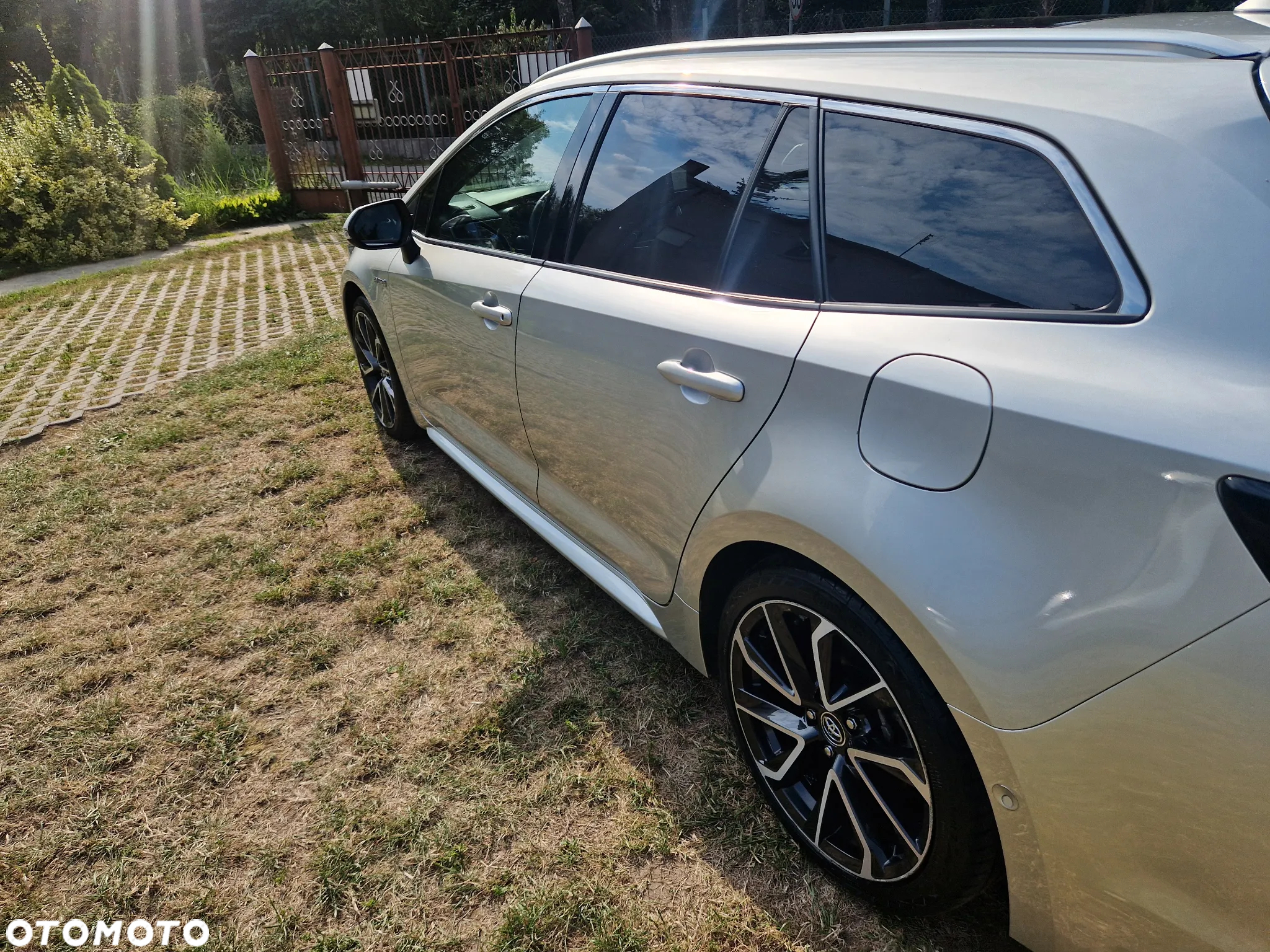 Toyota Corolla - 12