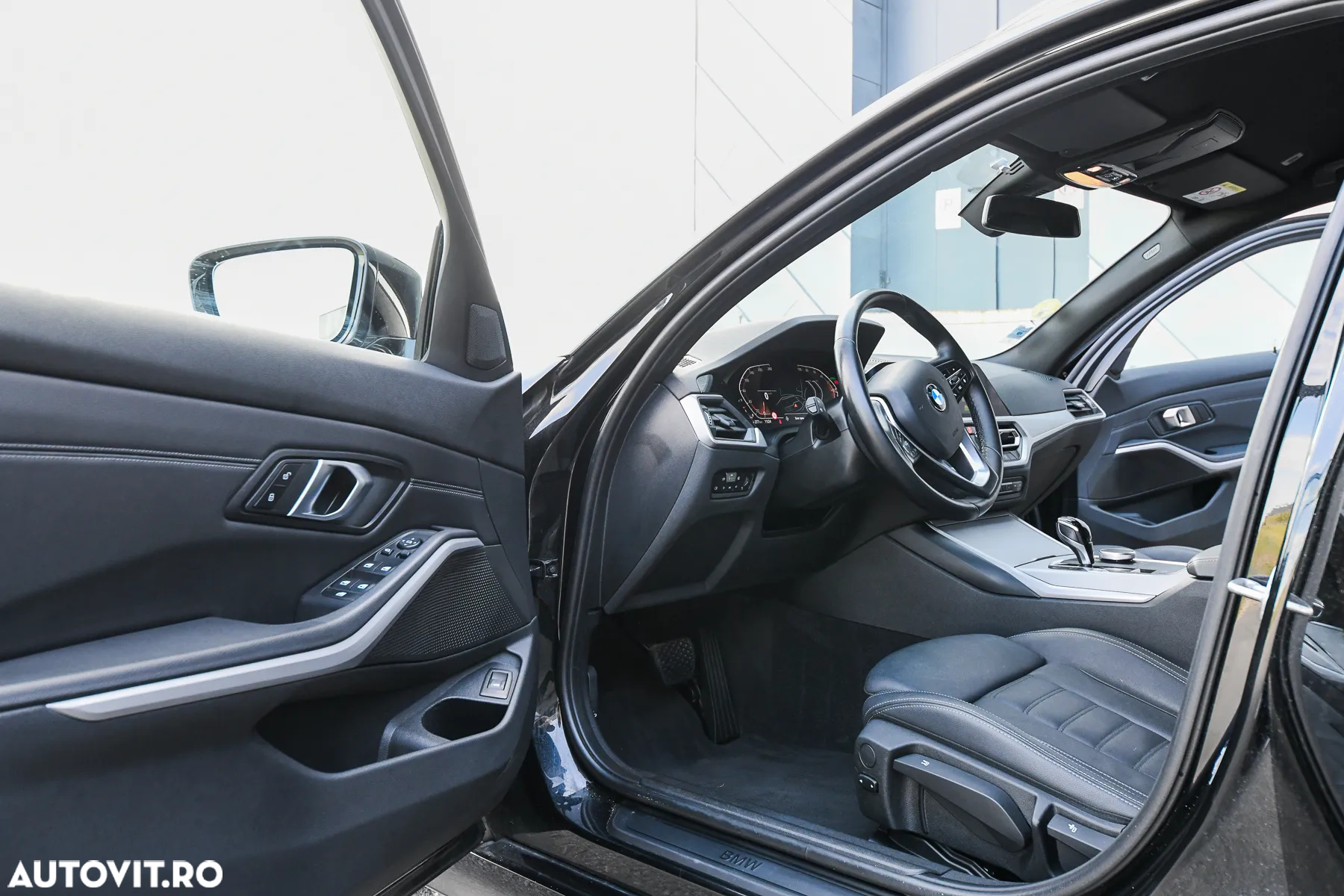 BMW Seria 3 318d Touring Aut. - 22