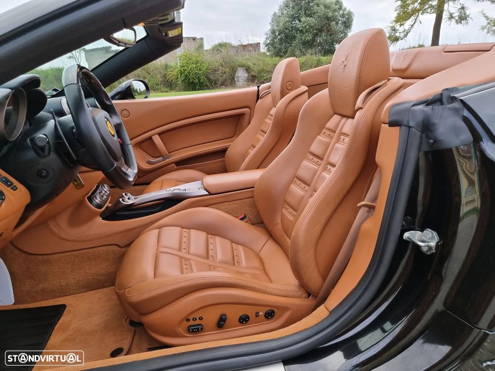 Ferrari California - 4