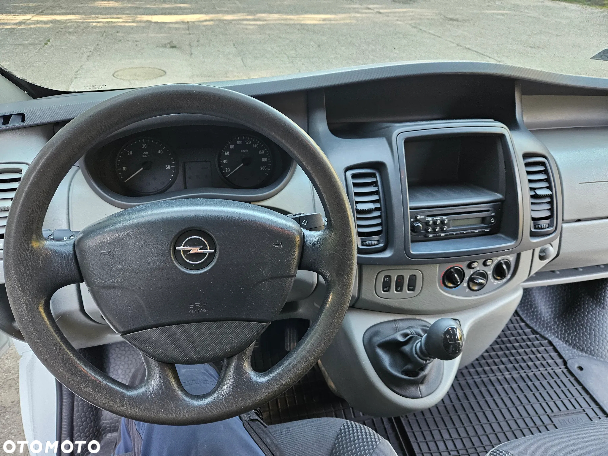 Opel Vivaro - 16