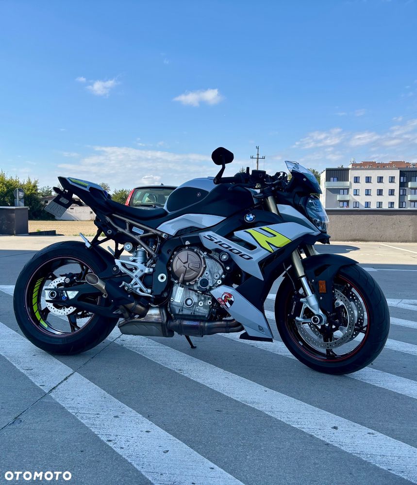 BMW S - 5