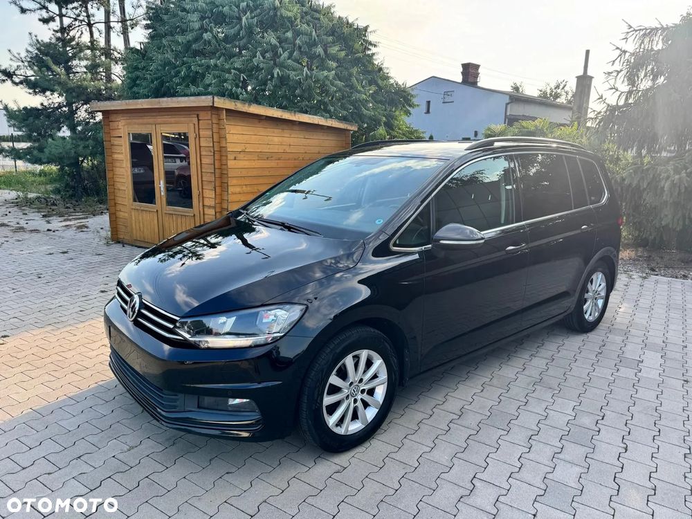 Volkswagen Touran - 4