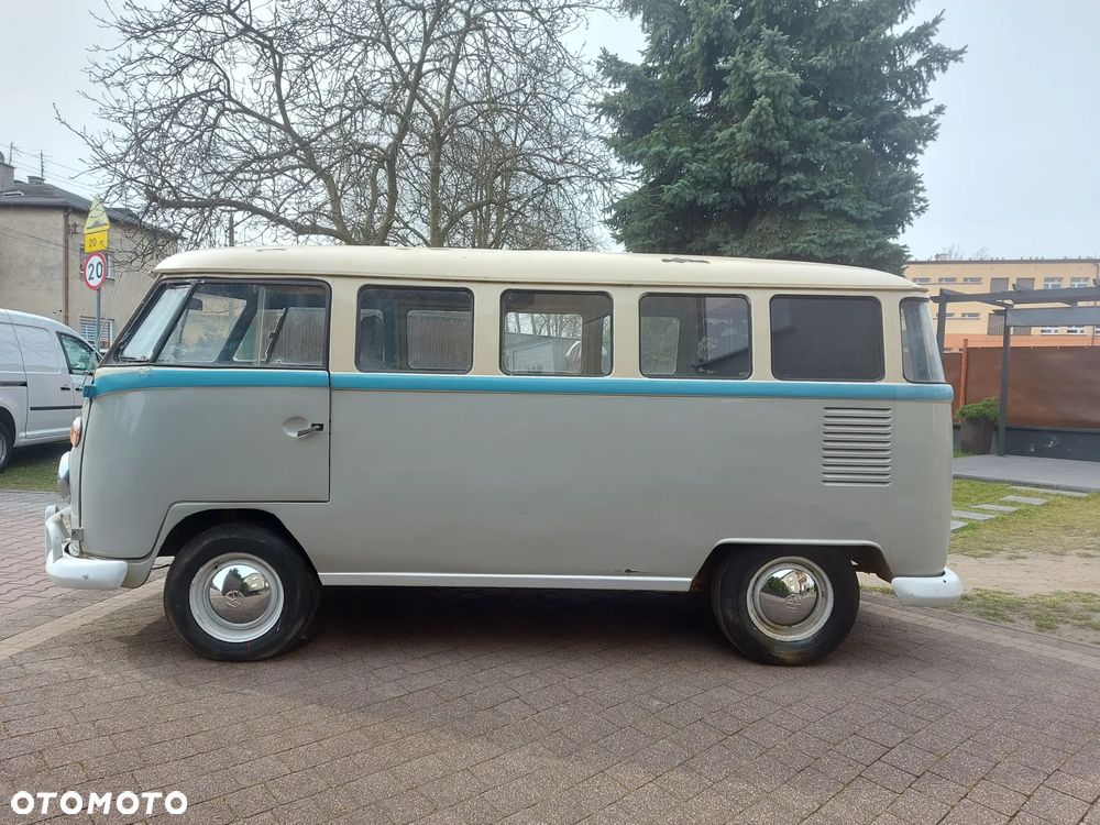 Volkswagen Transporter - 2