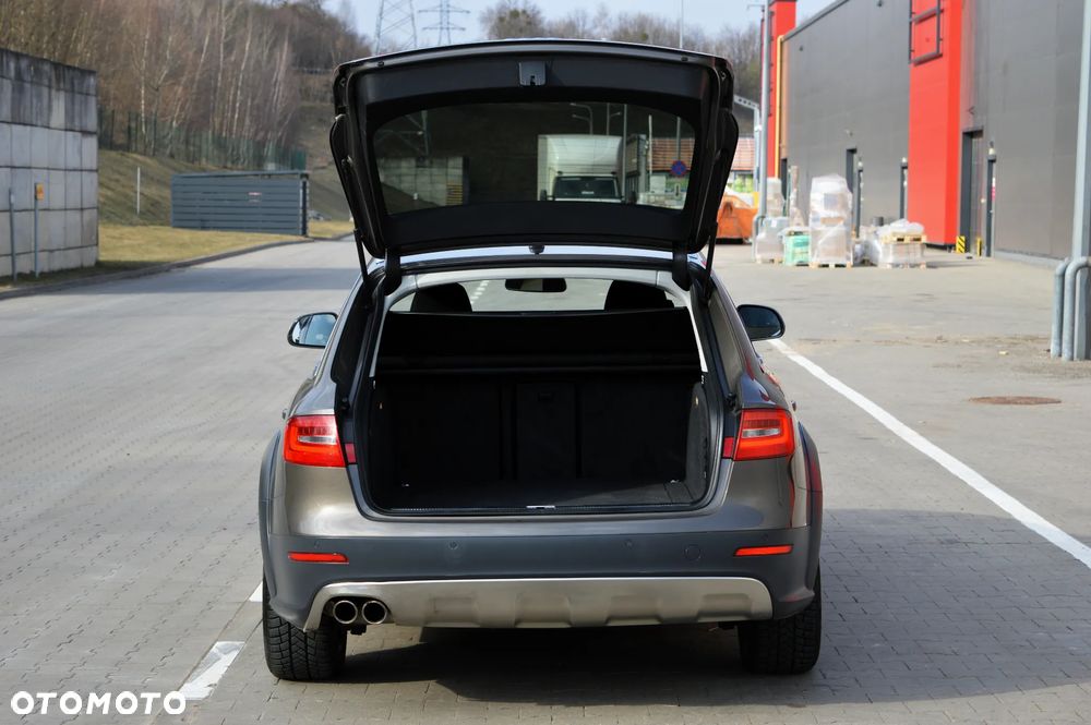 Audi A4 Allroad 2.0 TDI clean diesel Quattro S tronic - 32