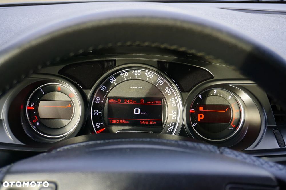 Citroën C5 HDi 165 FAP CrossTourer - 31