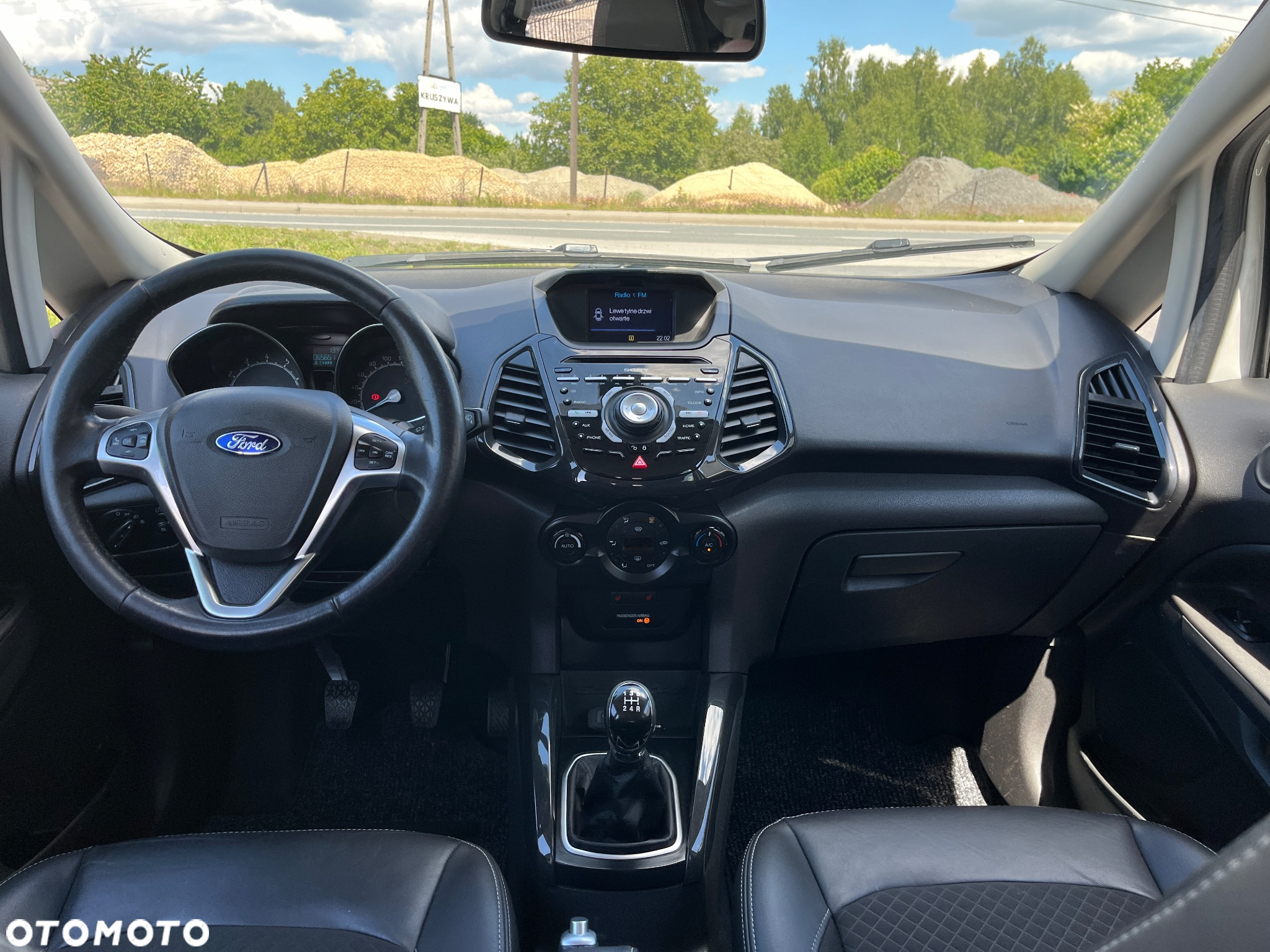 Ford EcoSport 1.0 EcoBoost TITANIUM - 25