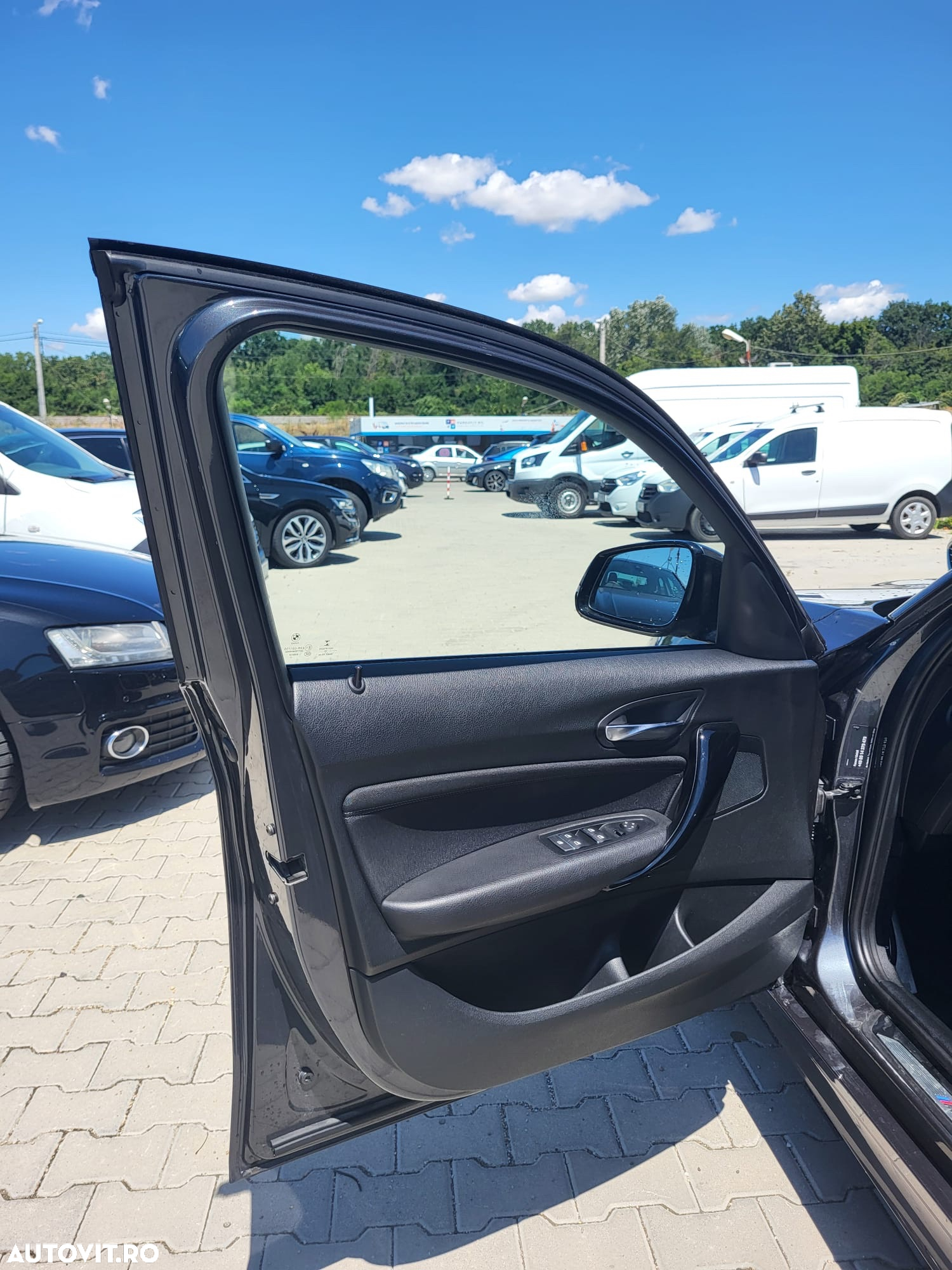 BMW Seria 1 118i Aut. M Sport - 13