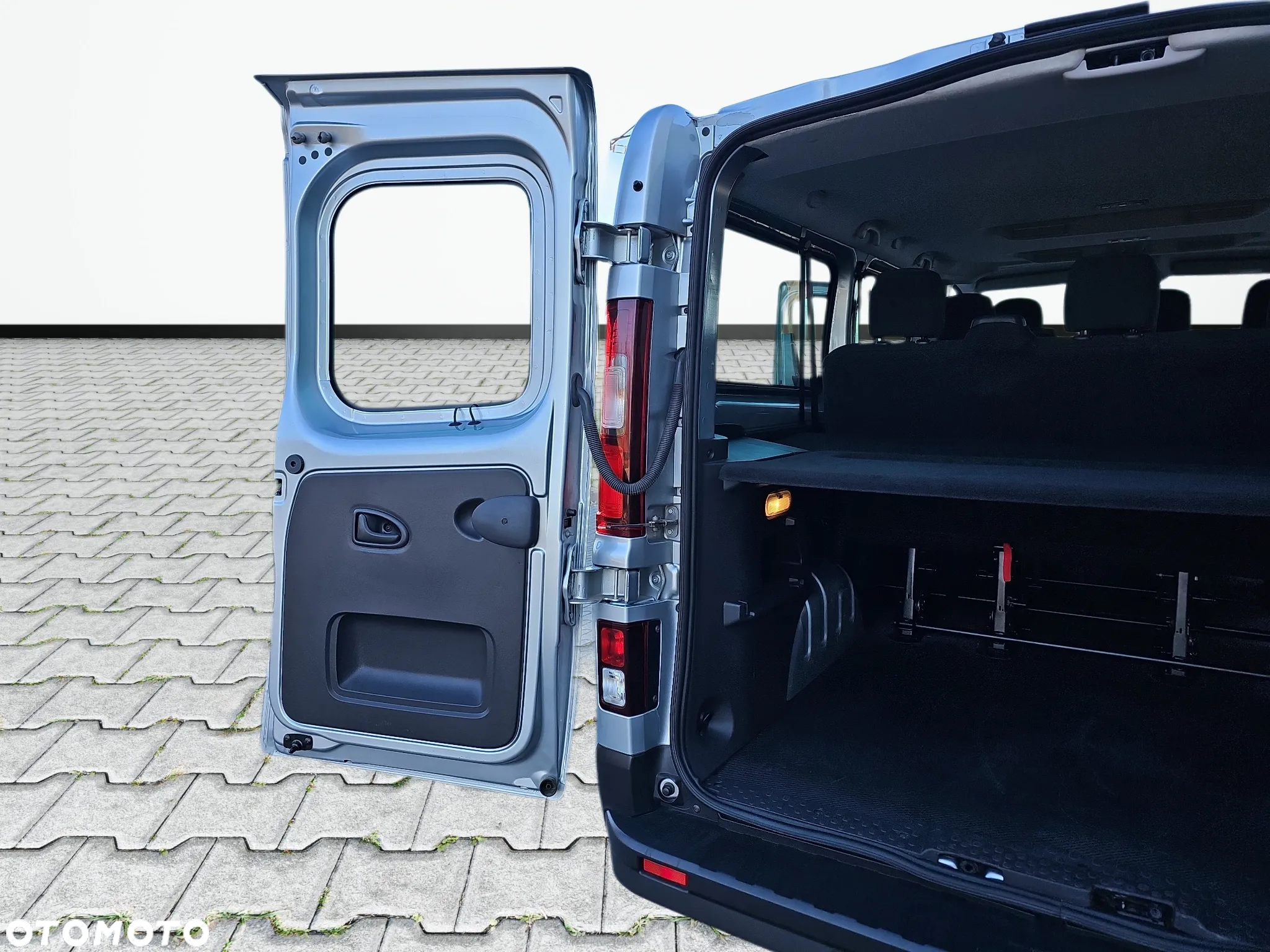Renault Trafic Kombi 2.0 Blue dCi L2 Equilibre EDC - 26